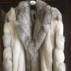 Wilson Saga Fox Fur coat